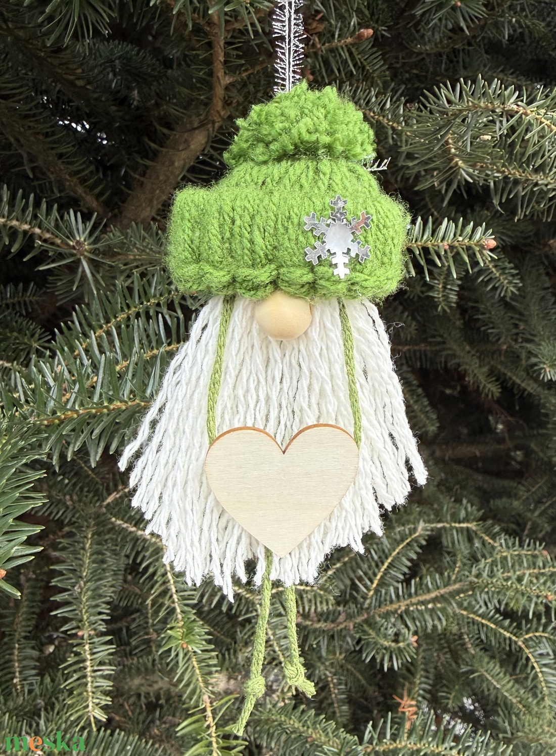 Zöld pompom manó - játék & sport - plüssállat & játékfigura - manó - Meska.hu