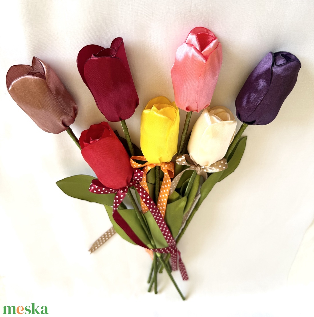  Tulipán szaténszalagból - otthon & életmód - virágdekoráció - virágok - szálas virág - Meska.hu