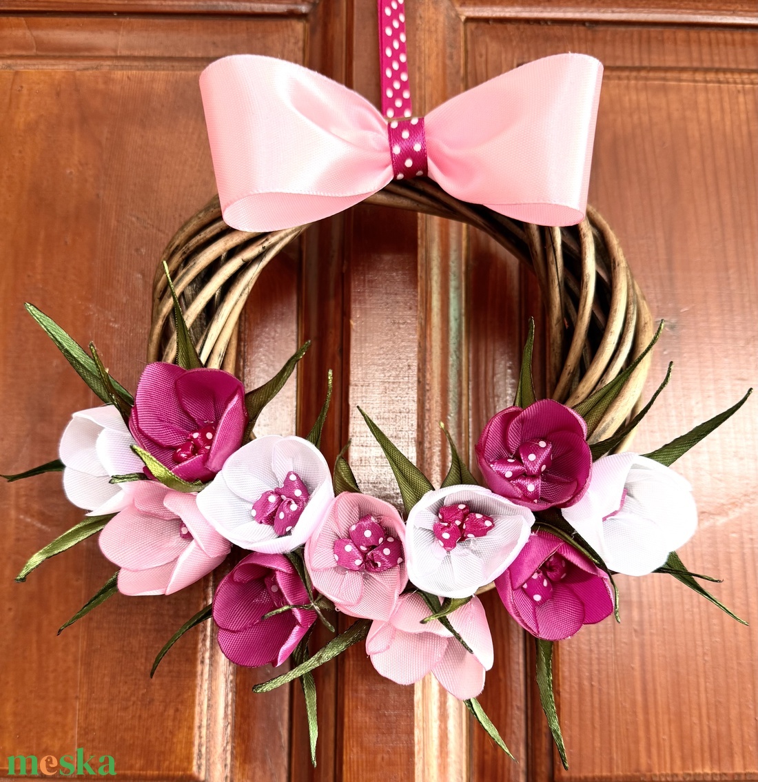 Rózsaszín krókuszos ajtódísz - otthon & életmód - dekoráció - ajtó- és ablak dekoráció - ajtódísz & kopogtató - Meska.hu