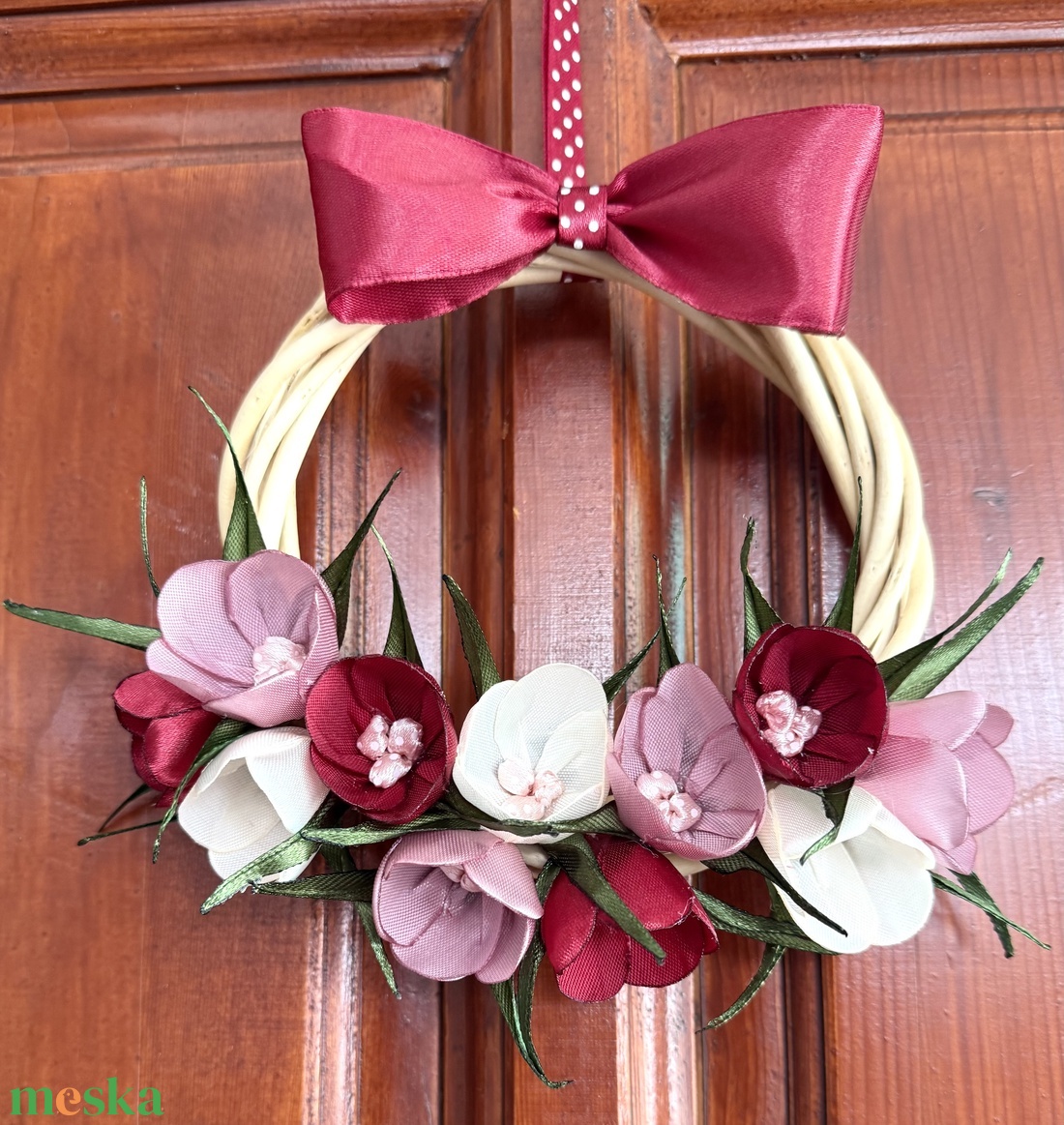 Bordó krókuszos ajtódísz - otthon & életmód - dekoráció - ajtó- és ablak dekoráció - ajtódísz & kopogtató - Meska.hu