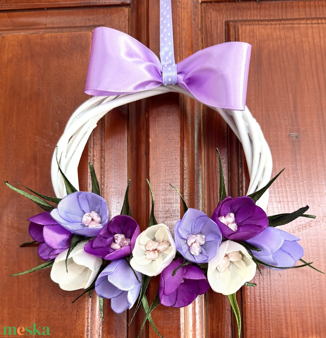 Lila krókuszos ajtódísz - otthon & életmód - dekoráció - ajtó- és ablak dekoráció - ajtódísz & kopogtató - Meska.hu