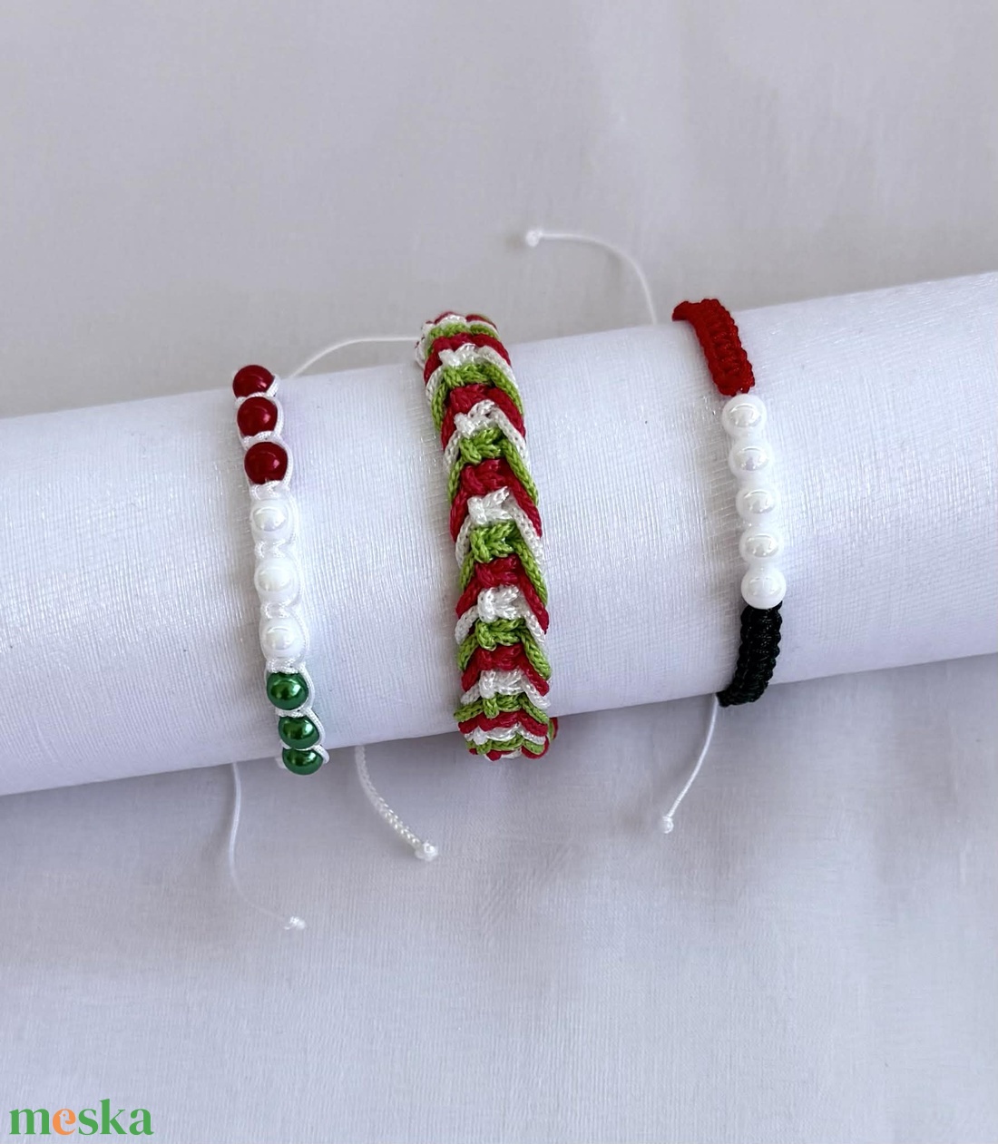 Makramé karkötő - ékszer - karkötő - fonott karkötő - Meska.hu