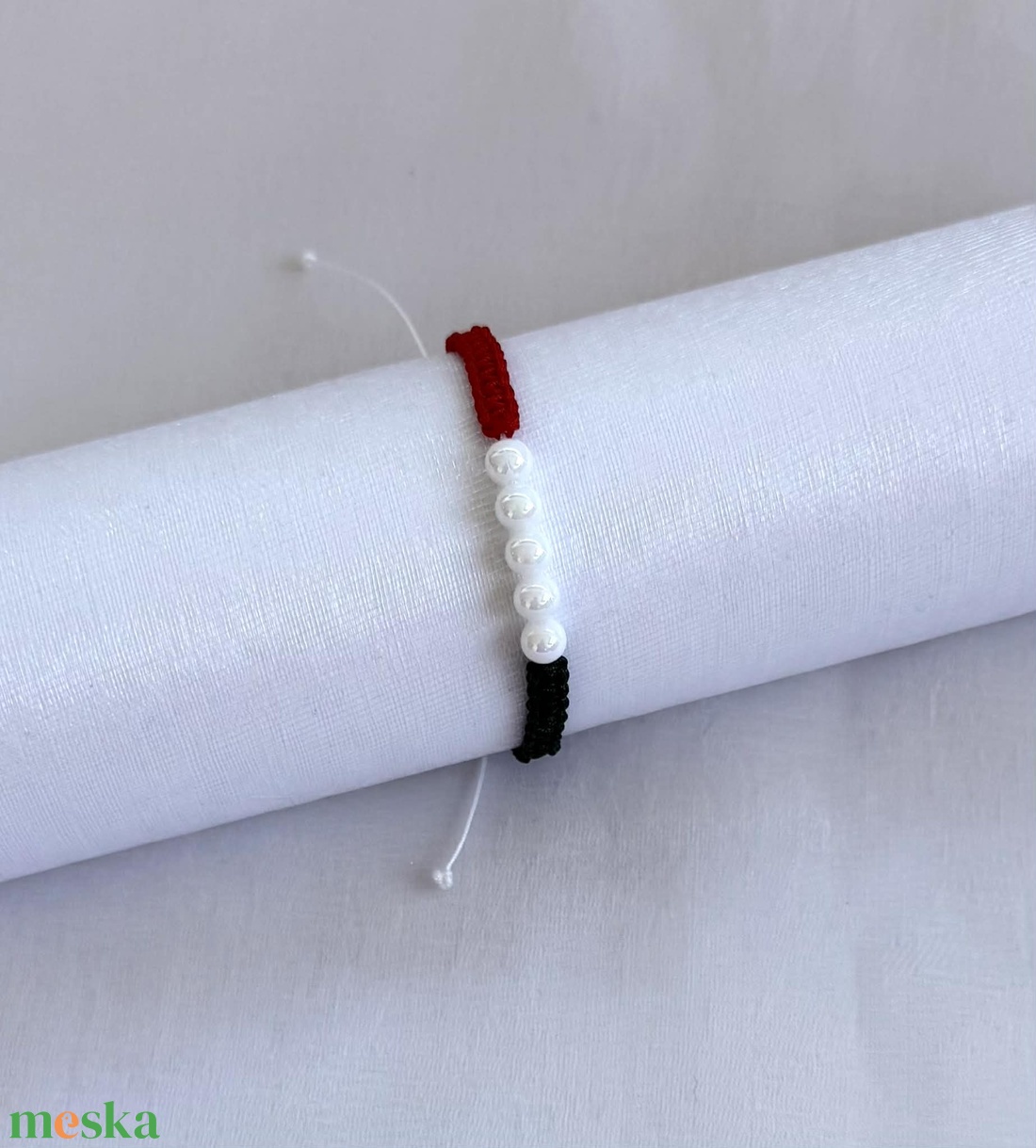 Makramé karkötő - ékszer - karkötő - fonott karkötő - Meska.hu