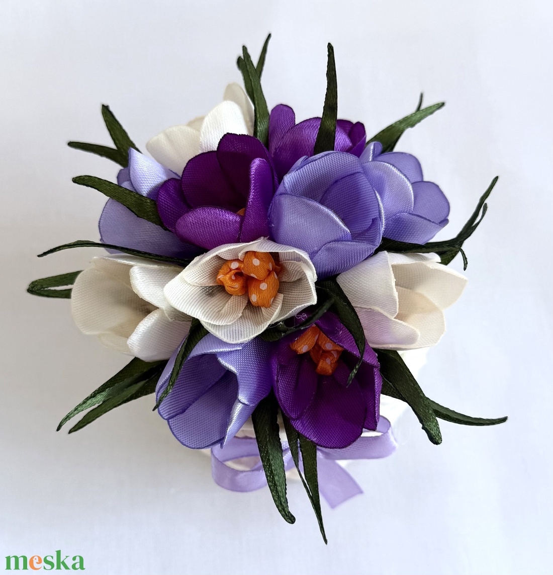 Lila krókuszkosár - otthon & életmód - virágdekoráció - virágdíszek - asztali virágdísz - Meska.hu