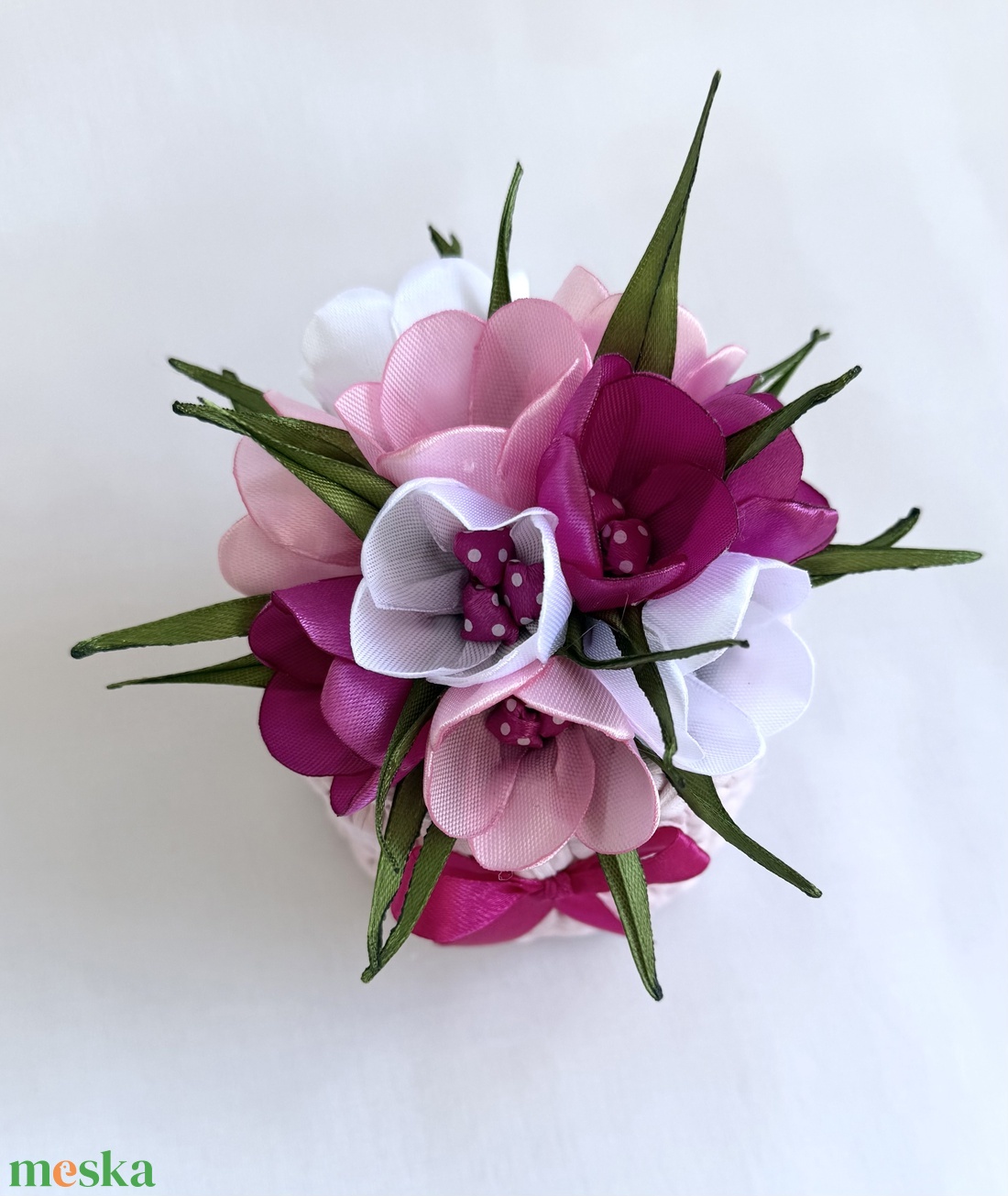 Rózsaszín krókuszkosár - otthon & életmód - virágdekoráció - virágdíszek - asztali virágdísz - Meska.hu