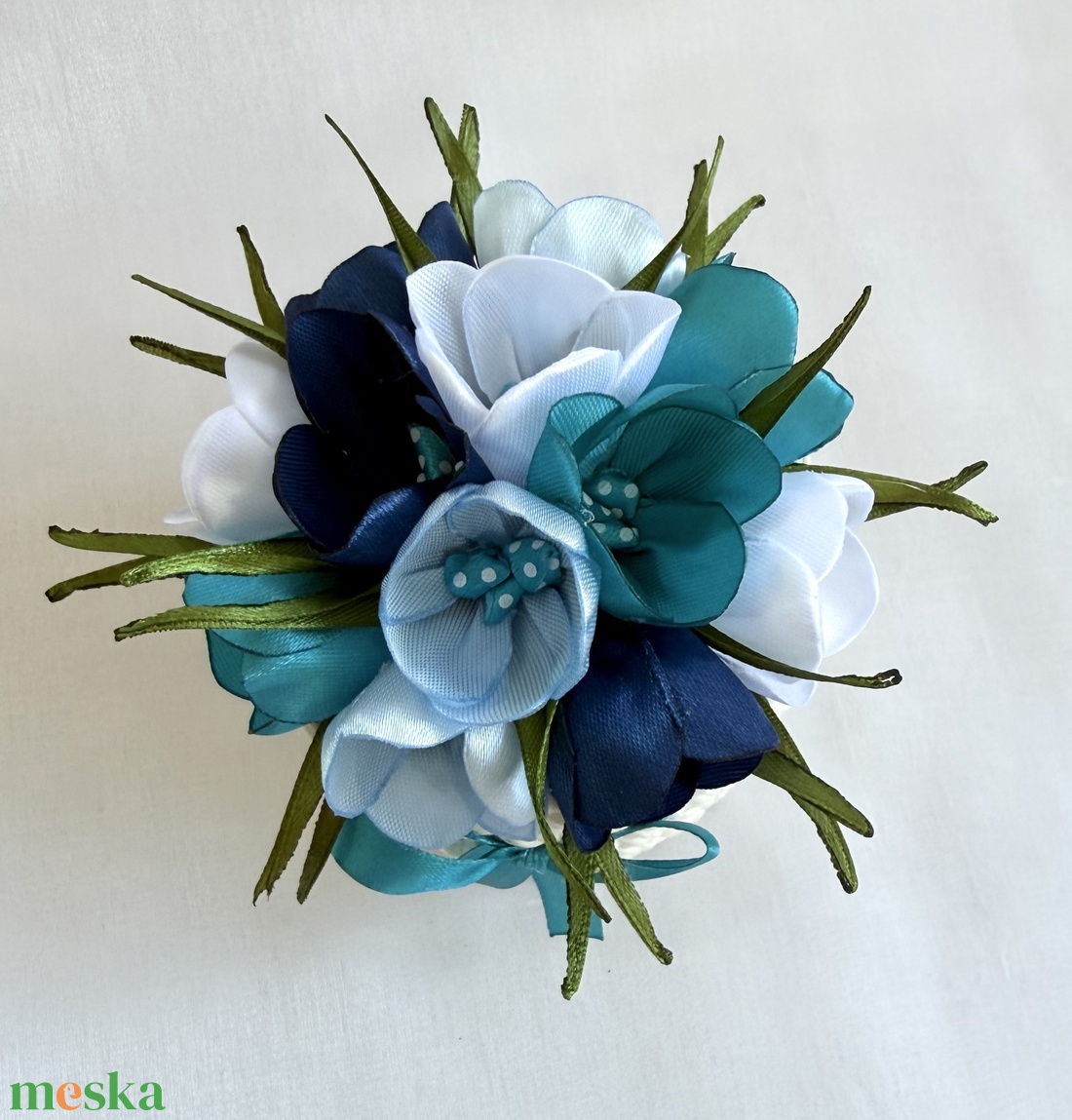 Kék krókuszkosár - otthon & életmód - virágdekoráció - virágdíszek - asztali virágdísz - Meska.hu