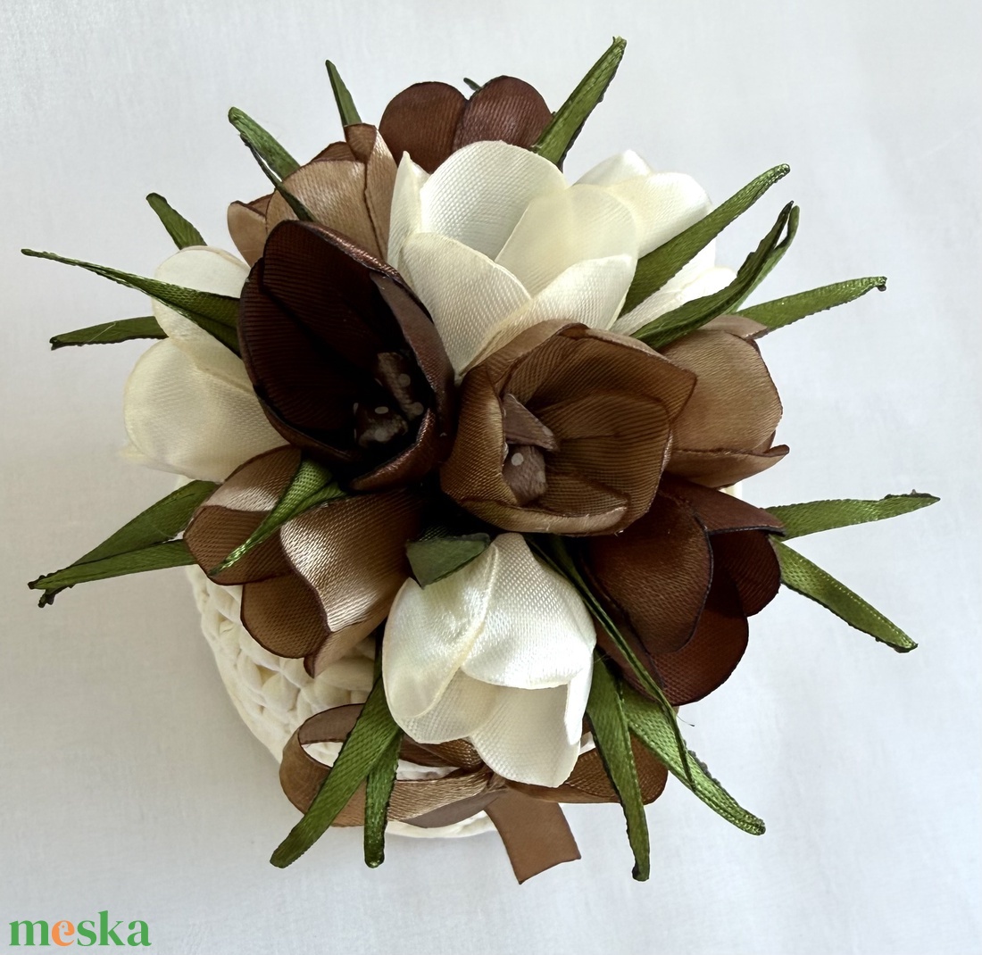 Barna krókuszkosár - otthon & életmód - virágdekoráció - virágdíszek - asztali virágdísz - Meska.hu