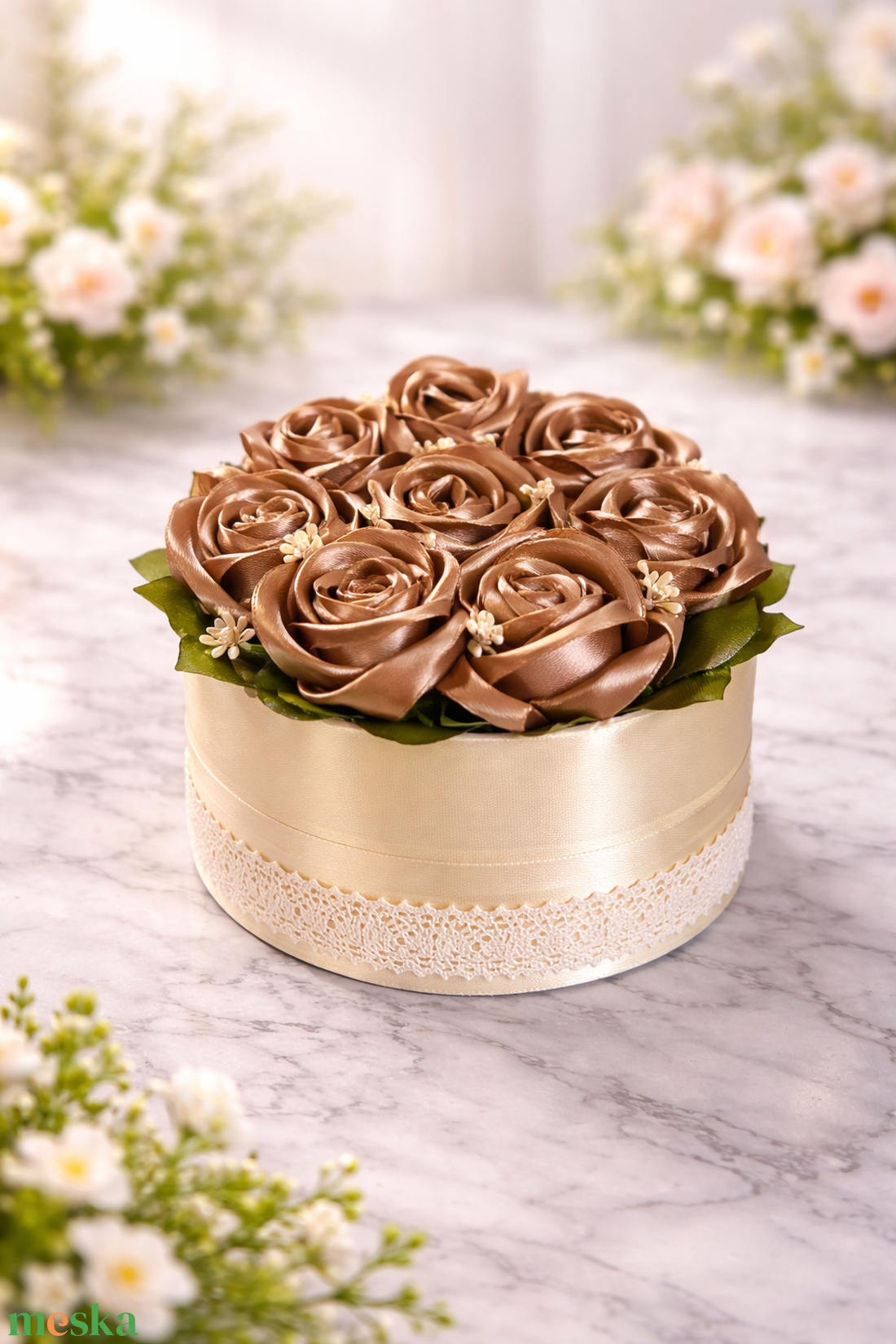 Bézs - krém rózsabox - otthon & életmód - virágdekoráció - virágok - virágbox - Meska.hu