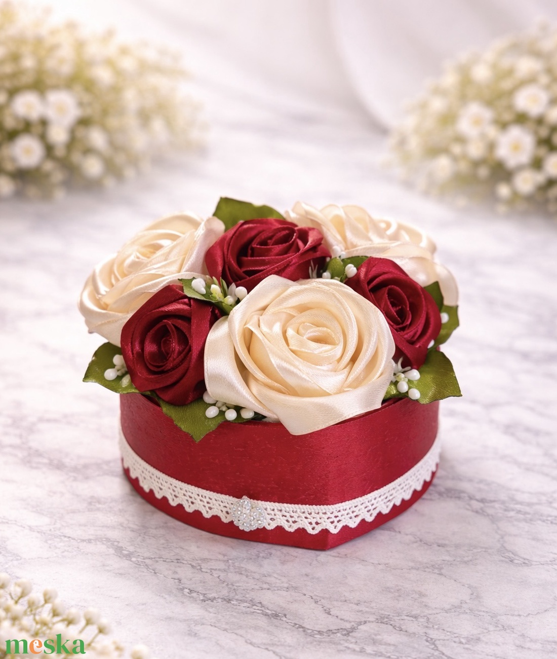 Krém - bordó rózsabox - otthon & életmód - virágdekoráció - virágok - virágbox - Meska.hu