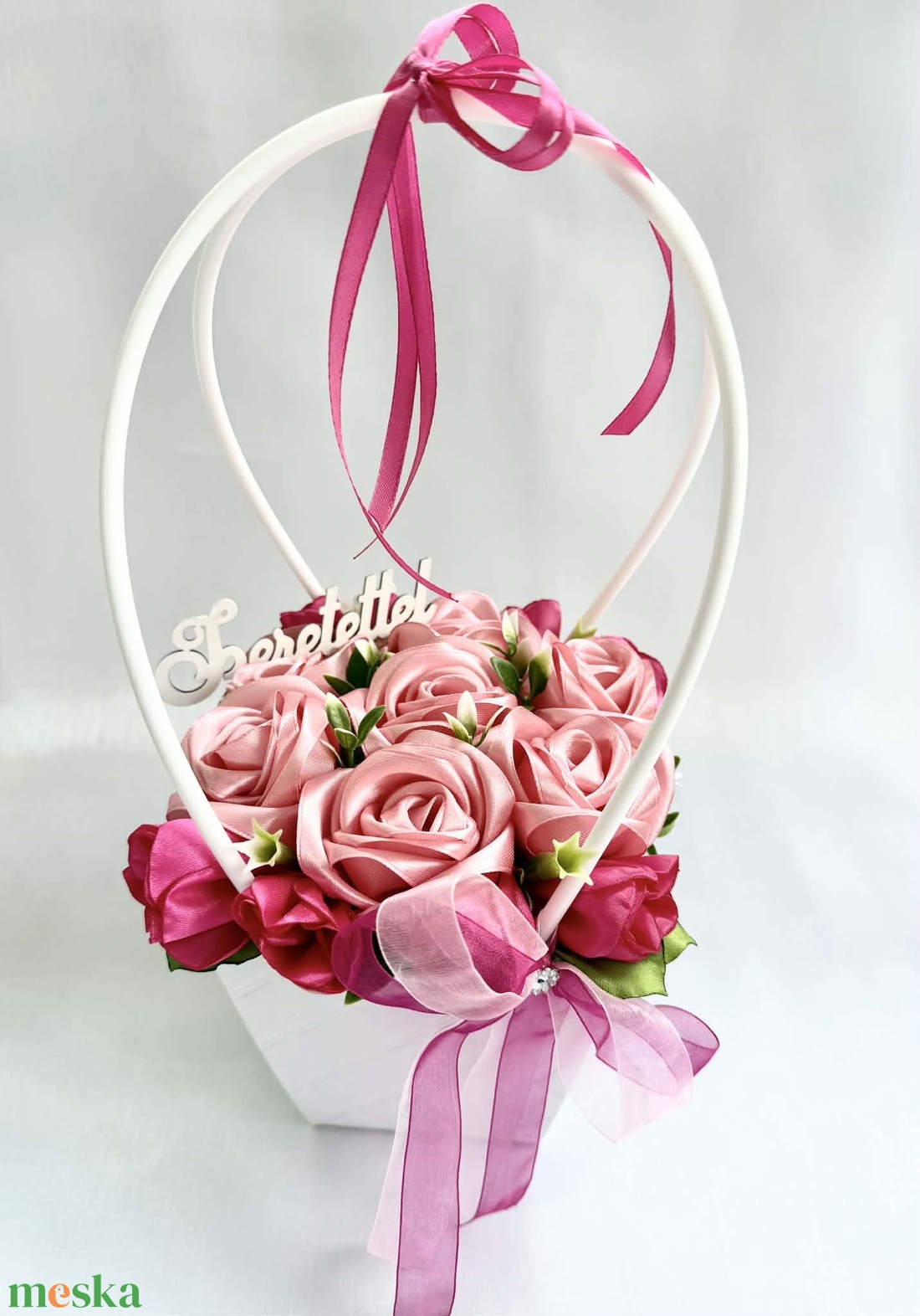 Rózsaszín ballagási táska - csokor - otthon & életmód - virágdekoráció - virágok - virágbox - Meska.hu