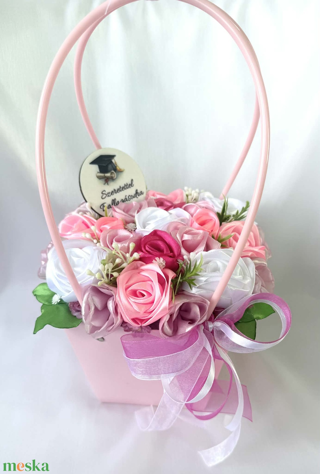 Rózsaszín ballagási táska - csokor - otthon & életmód - virágdekoráció - virágok - virágcsokor - Meska.hu
