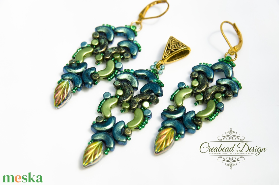 Creabead Design fülbevaló a zöld árnyalataiban - ékszer - fülbevaló - csillár fülbevaló - Meska.hu