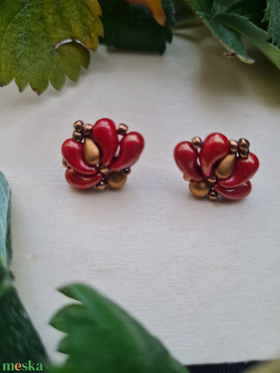 Creabead Design matyórózsa stílusú elegáns bedugós fülbevaló - ékszer - fülbevaló - pötty fülbevaló - Meska.hu Creabead Design matyórózsa stílusú elegáns bedugós fülbevaló - ékszer - fülbevaló - pötty fülbevaló - Meska.hu