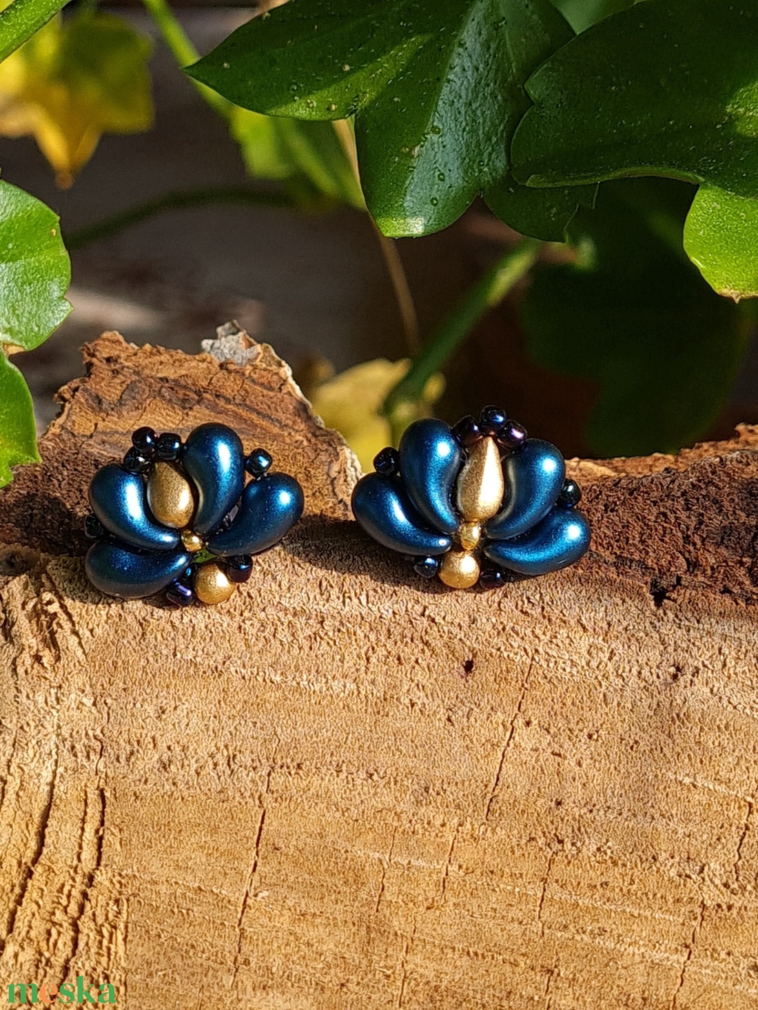 Creabead Design matyórózsa stílusú elegáns bedugós fülbevaló - ékszer - fülbevaló - pötty fülbevaló - Meska.hu Creabead Design matyórózsa stílusú elegáns bedugós fülbevaló - ékszer - fülbevaló - pötty fülbevaló - Meska.hu
