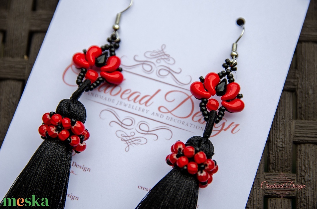 Creabead Design bojtos matyó rózsa extra dísszel - ékszer - fülbevaló - rojtos fülbevaló - Meska.hu Creabead Design bojtos matyó rózsa extra dísszel - ékszer - fülbevaló - rojtos fülbevaló - Meska.hu