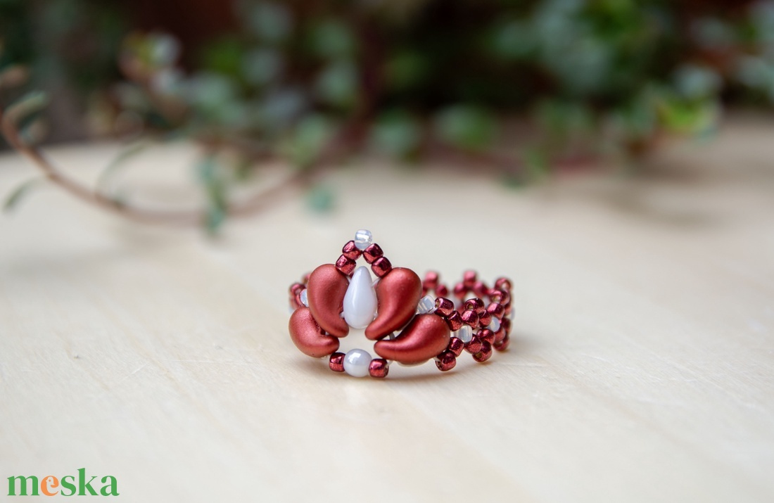 Creabead Design matyó stílusú elegáns gyűrű - ékszer - gyűrű - gyöngyös gyűrű - Meska.hu