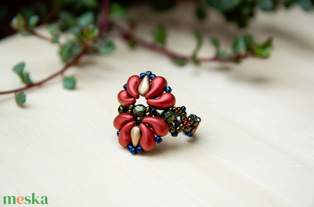 Creabead Design matyó stílusú elegáns gyűrű dupla mintával - ékszer - gyűrű - gyöngyös gyűrű - Meska.hu