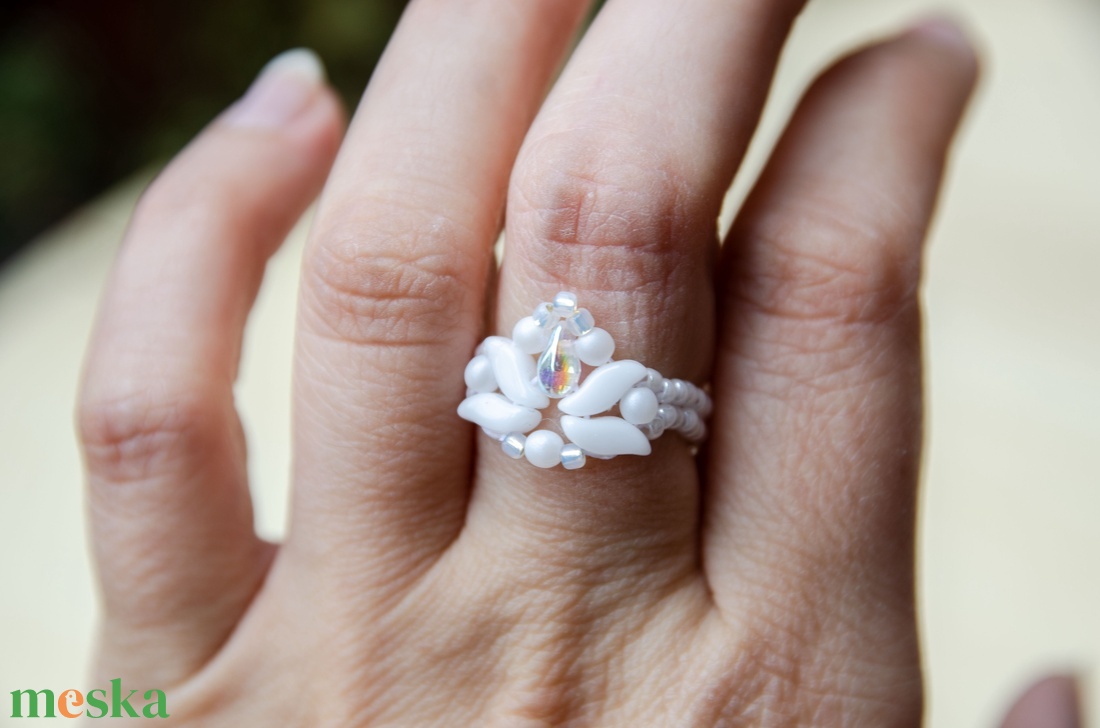 Creabead Design matyó stílusú elegáns gyűrű - ékszer - gyűrű - gyöngyös gyűrű - Meska.hu