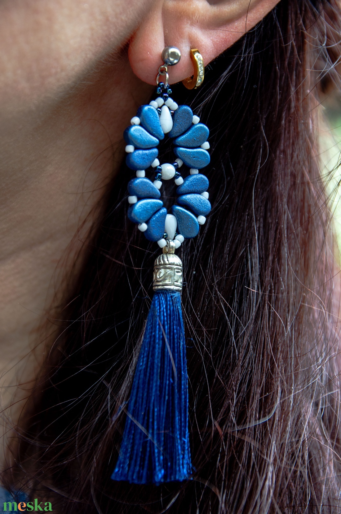 Creabead Design matyórózsa stílusú fülbevaló bojttal farmer színekben - ékszer - fülbevaló - lógó csepp fülbevaló - Meska.hu