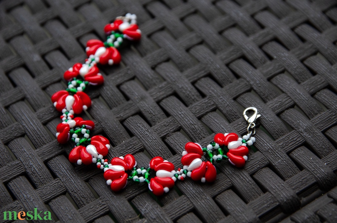 Creabead Design matyó stílusú elegáns karkötő - ékszer - karkötő - gyöngyös karkötő - Meska.hu