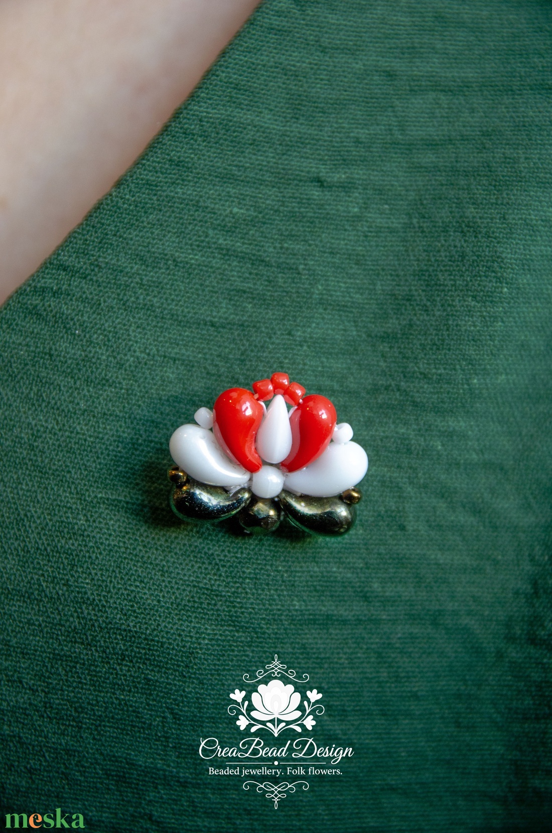 Creabead Design trikolór kitűző (ékszerként is kérhető) - ékszer - kitűző és bross - Meska.hu