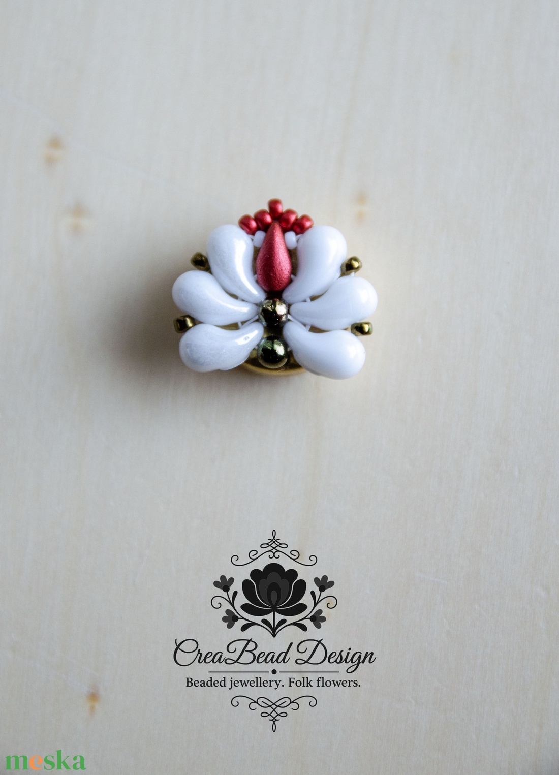 Kézzel készült gyöngyös gombfedő dísz � matyó inspirációval - ékszer - mandzsettagomb - Meska.hu