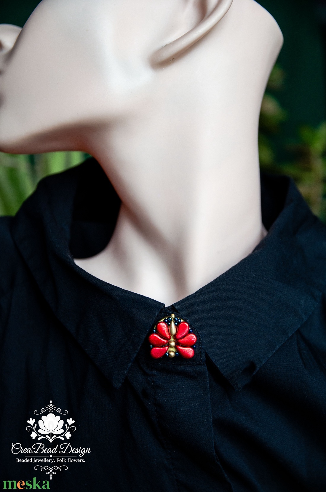 Kézzel készült gyöngyös gombfedő dísz � matyó inspirációval - ékszer - mandzsettagomb - Meska.hu