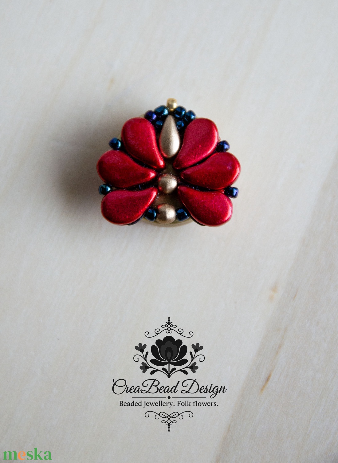 Kézzel készült gyöngyös gombfedő dísz � matyó inspirációval - ékszer - mandzsettagomb - Meska.hu