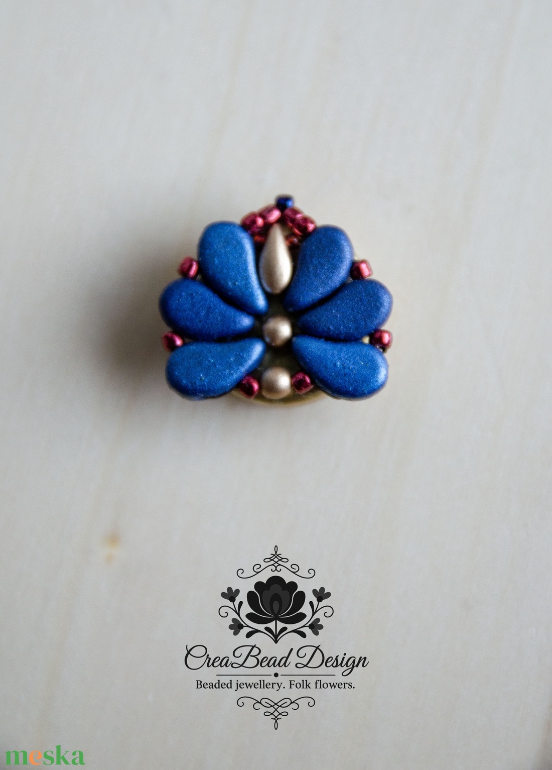 Kézzel készült gyöngyös gombfedő dísz � matyó inspirációval - ékszer - mandzsettagomb - Meska.hu