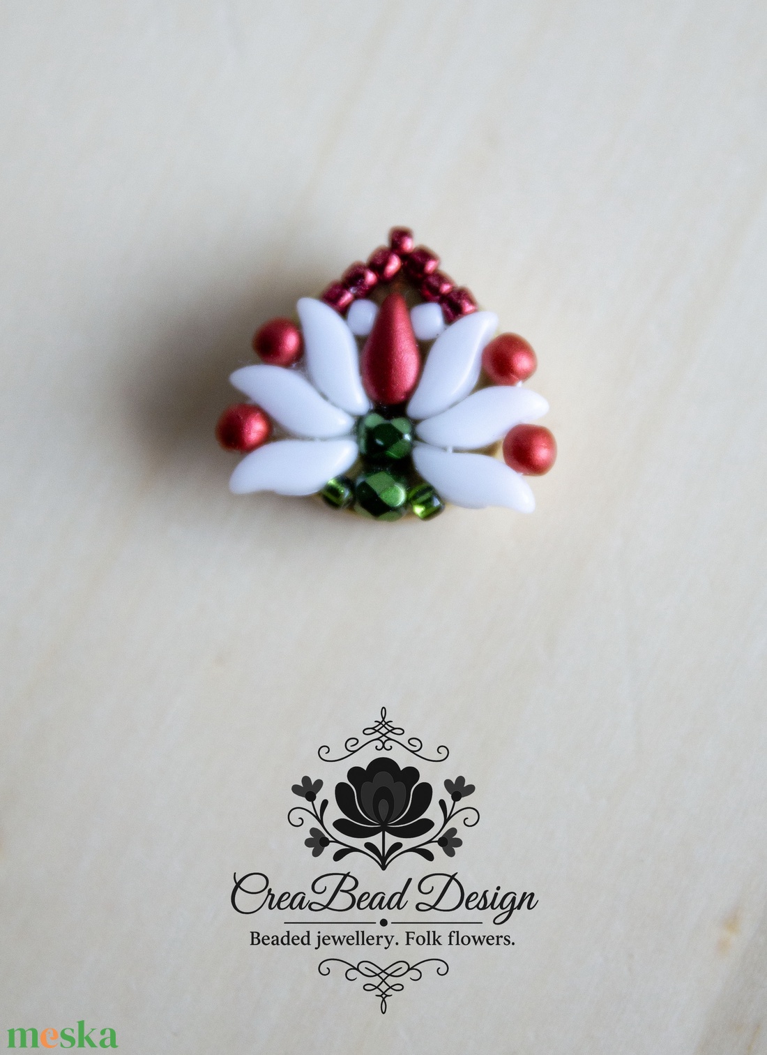 Kézzel készült gyöngyös gombfedő dísz � matyó inspirációval - ékszer - mandzsettagomb - Meska.hu