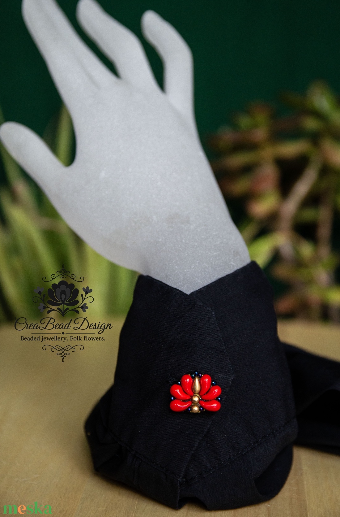 Kézzel készült gyöngyös gombfedő dísz � matyó inspirációval - ékszer - mandzsettagomb - Meska.hu