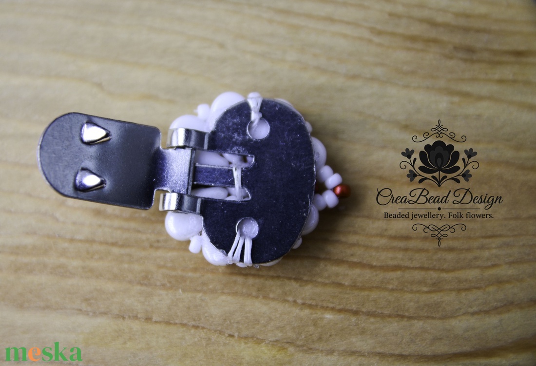 Kézzel készült gyöngyös cipőklipsz � matyó inspirációval - esküvő - cipő és cipőklipsz - Meska.hu