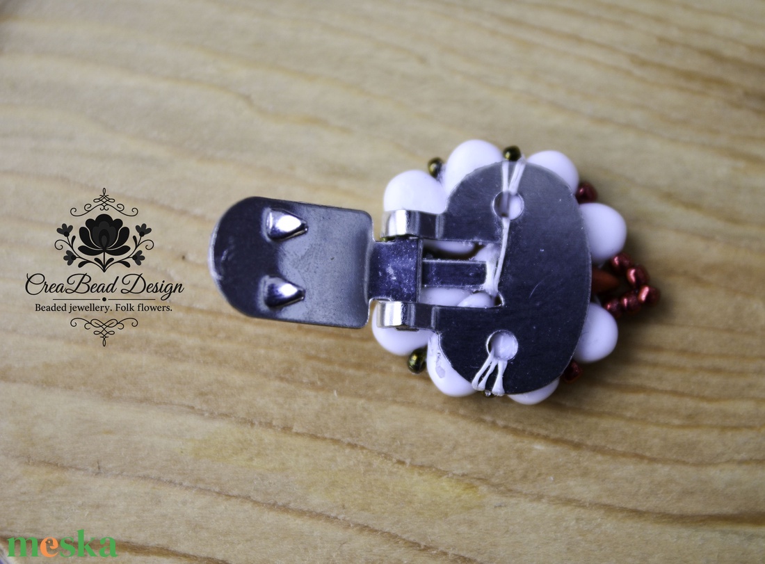 Kézzel készült gyöngyös cipőklipsz � matyó inspirációval - esküvő - cipő és cipőklipsz - Meska.hu