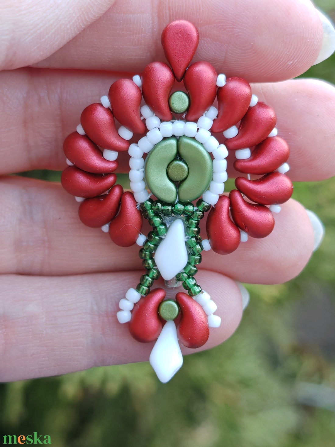 Creabead Design trikolór ékszer/kitűző - ékszer - kitűző és bross - Meska.hu