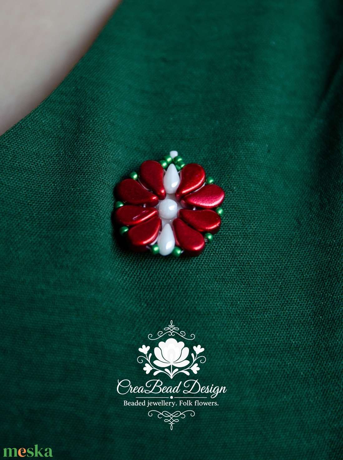 Creabead Design trikolór kitűző (ékszerként is kérhető) - ékszer - kitűző és bross - Meska.hu