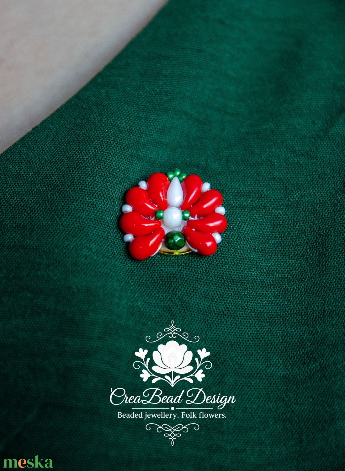 Creabead Design trikolór kitűző (ékszerként is kérhető) - ékszer - kitűző és bross - Meska.hu