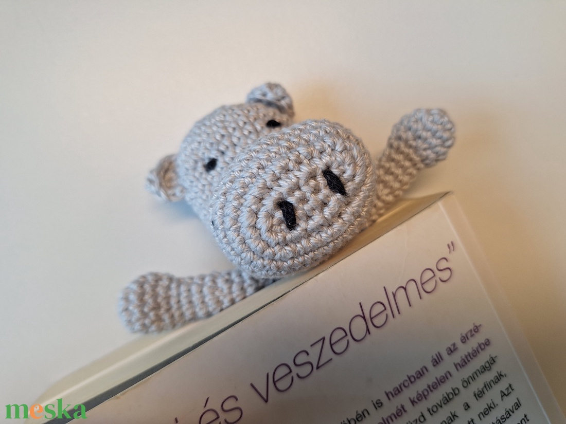 Viziló horgolt könyvjelző - könyv & zene - könyvjelző - Meska.hu