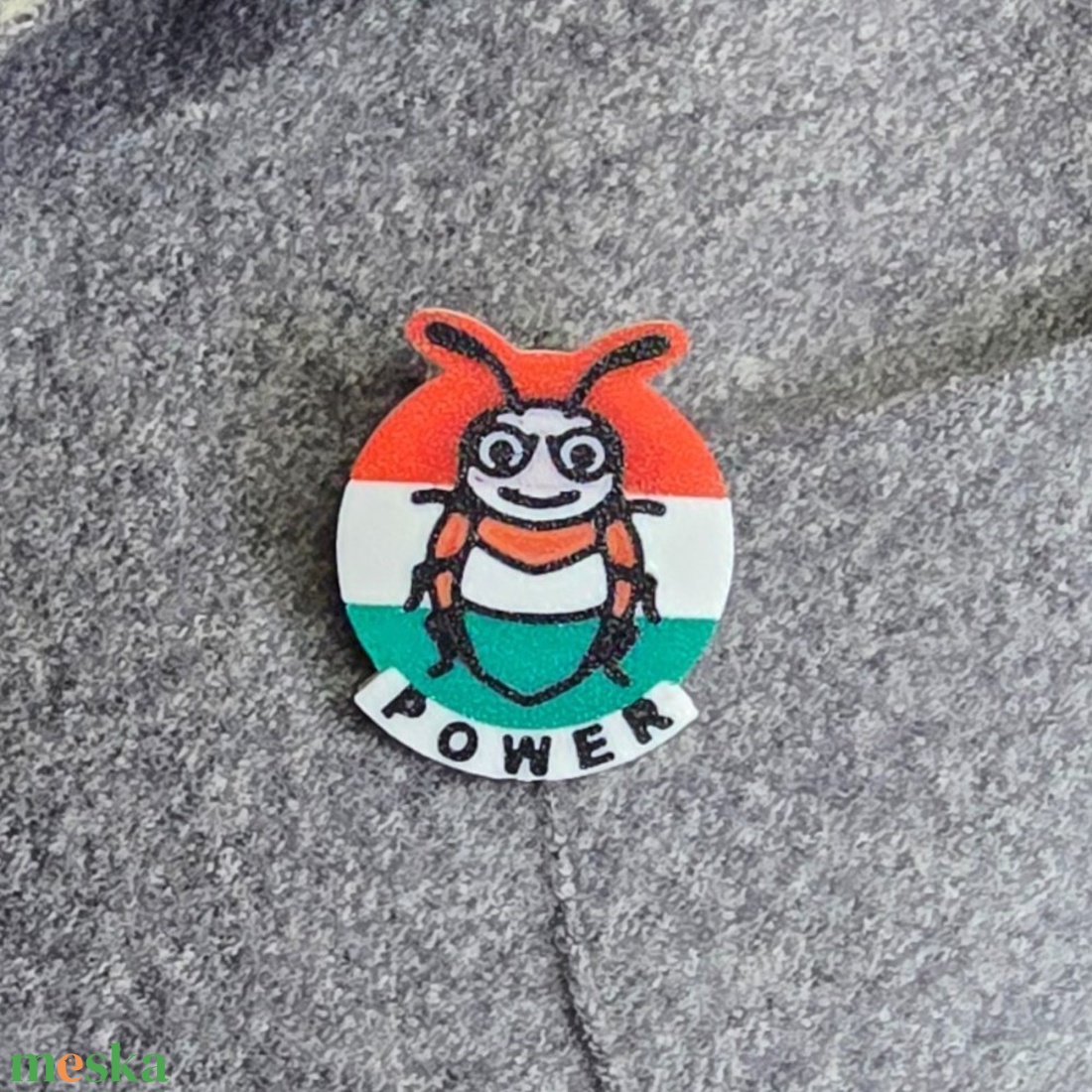 Poloska kitűző akár NFC chippel Cuki, okos, praktikus! - ékszer - kitűző és bross - kitűző - Meska.hu Poloska kitűző akár NFC chippel Cuki, okos, praktikus! - ékszer - kitűző és bross - kitűző - Meska.hu