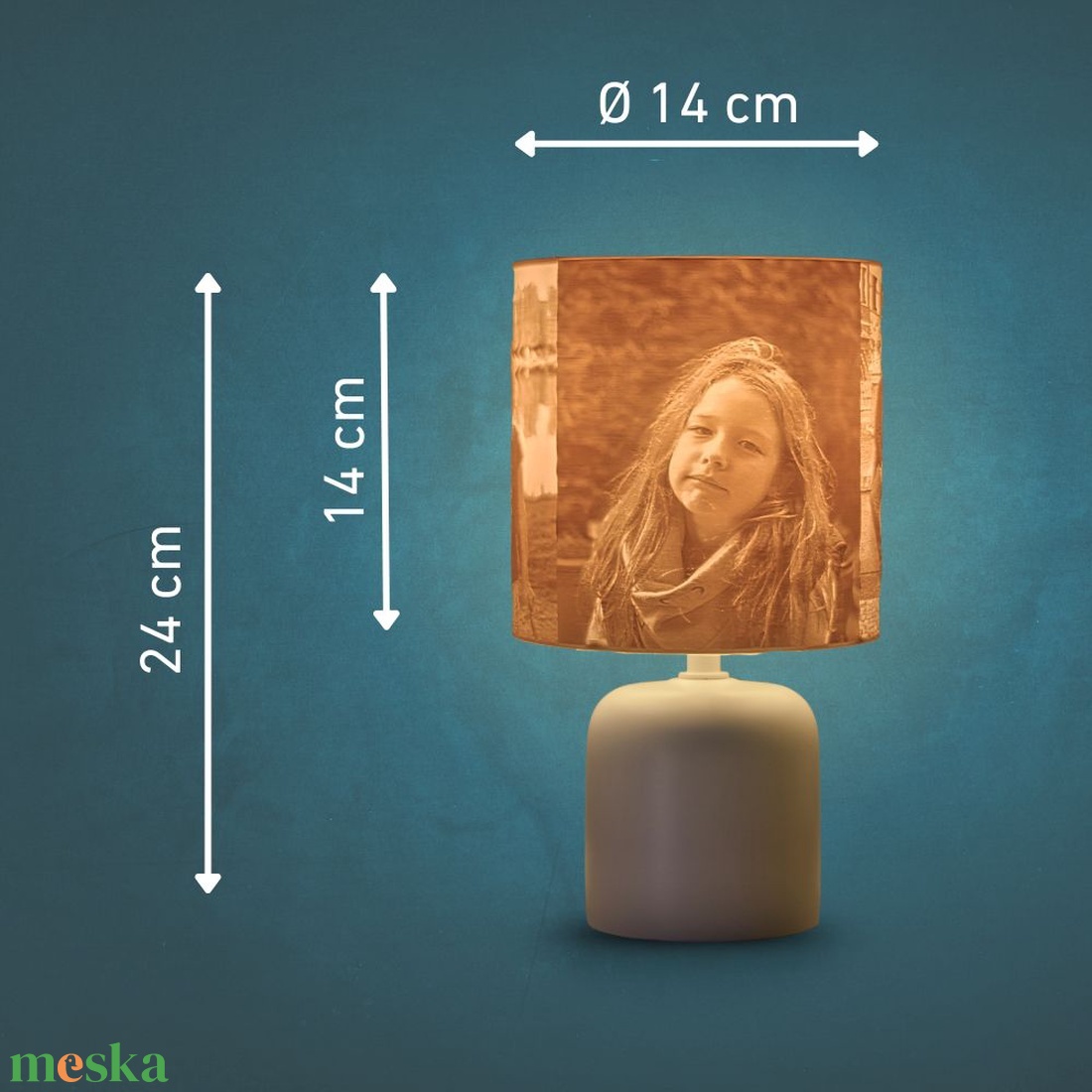 Daphni egyedi fényképes lámpa - Henger - otthon & életmód - lámpa - asztali lámpa - Meska.hu