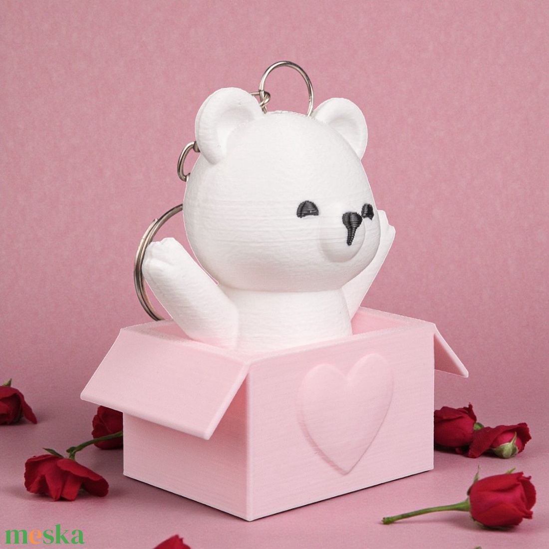 Kukucskáló Szeretet Maci Szíves Dobozban Egyedi Betűvel - táska & tok - kulcstartó & táskadísz - kulcstartó - Meska.hu