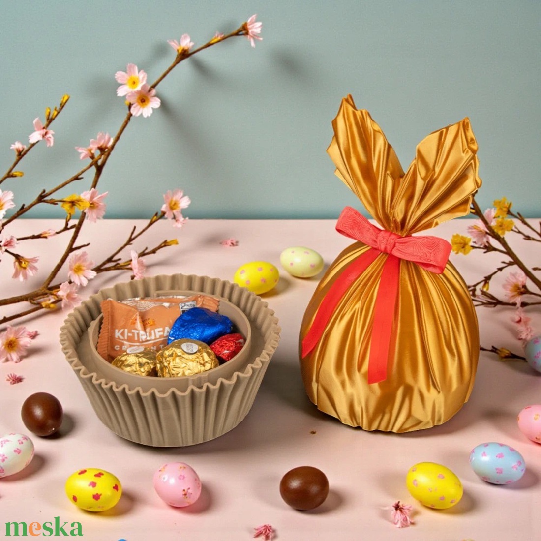 Aranyfényű Nyuszi Ajándékdoboz � Elegáns Húsvéti Meglepetés Tároló - ünnepi díszek, dekorációk - húsvéti díszek és dekorációk - húsvéti virágos díszek - Meska.hu