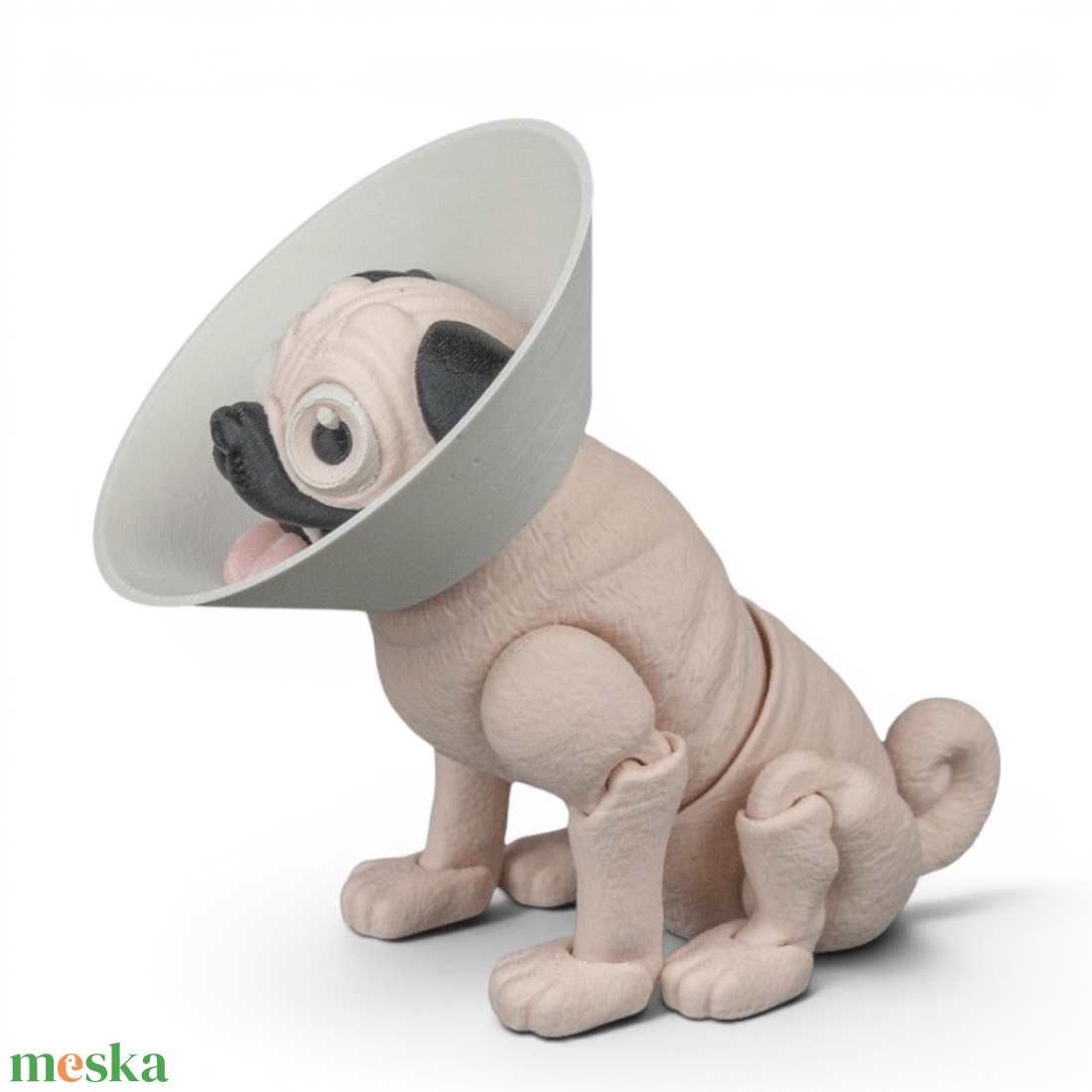Peanut, a játékos mopsz flexi figura mókás tölcsérgallérral - játék & sport - plüssállat & játékfigura - kutya - Meska.hu