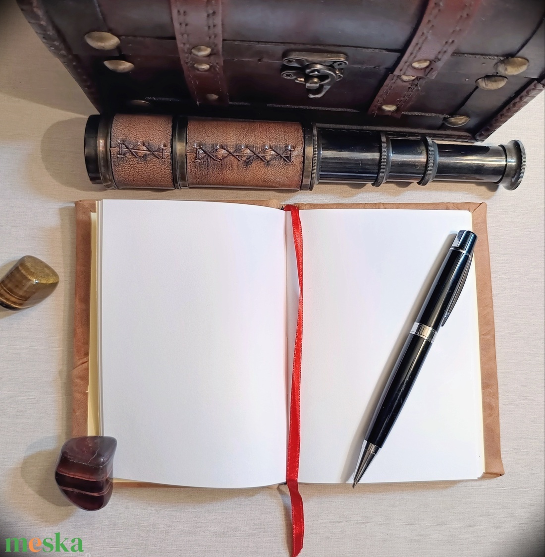 Domborított bőr notesz A6 - otthon & életmód - papír, írószer - jegyzetfüzet & napló - Meska.hu