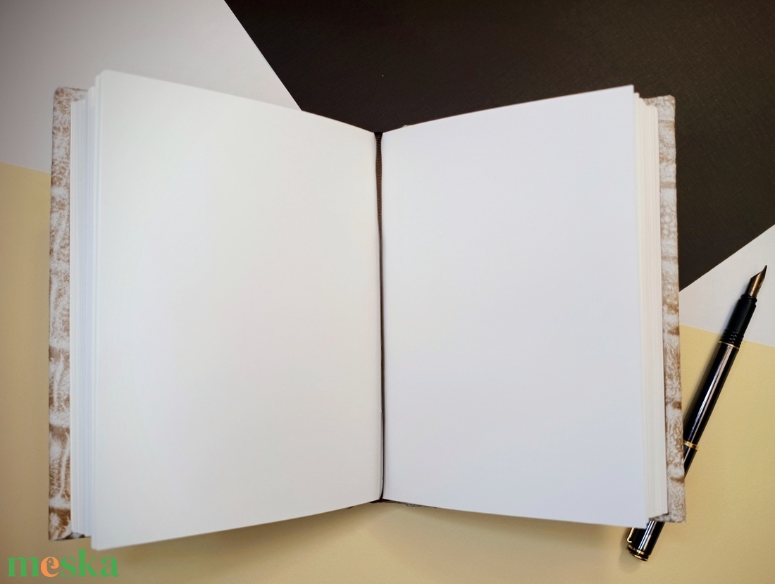 Egyedi bőrkötsű napló szemekkel - otthon & életmód - papír, írószer - jegyzetfüzet & napló - Meska.hu Egyedi bőrkötsű napló szemekkel - otthon & életmód - papír, írószer - jegyzetfüzet & napló - Meska.hu