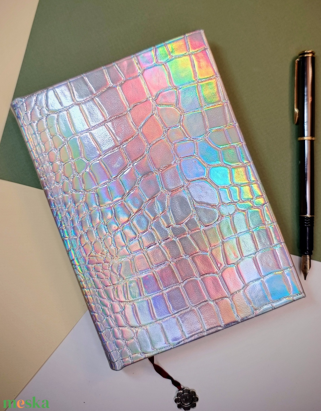 Egyedi bőrkötsű színváltós napló - otthon & életmód - papír, írószer - jegyzetfüzet & napló - Meska.hu Egyedi bőrkötsű színváltós napló - otthon & életmód - papír, írószer - jegyzetfüzet & napló - Meska.hu