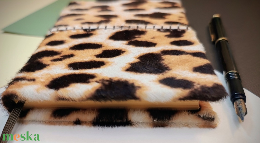 Vadmacska szőr-bőrkötsű napló A6 - otthon & életmód - papír, írószer - jegyzetfüzet & napló - Meska.hu Vadmacska szőr-bőrkötsű napló A6 - otthon & életmód - papír, írószer - jegyzetfüzet & napló - Meska.hu