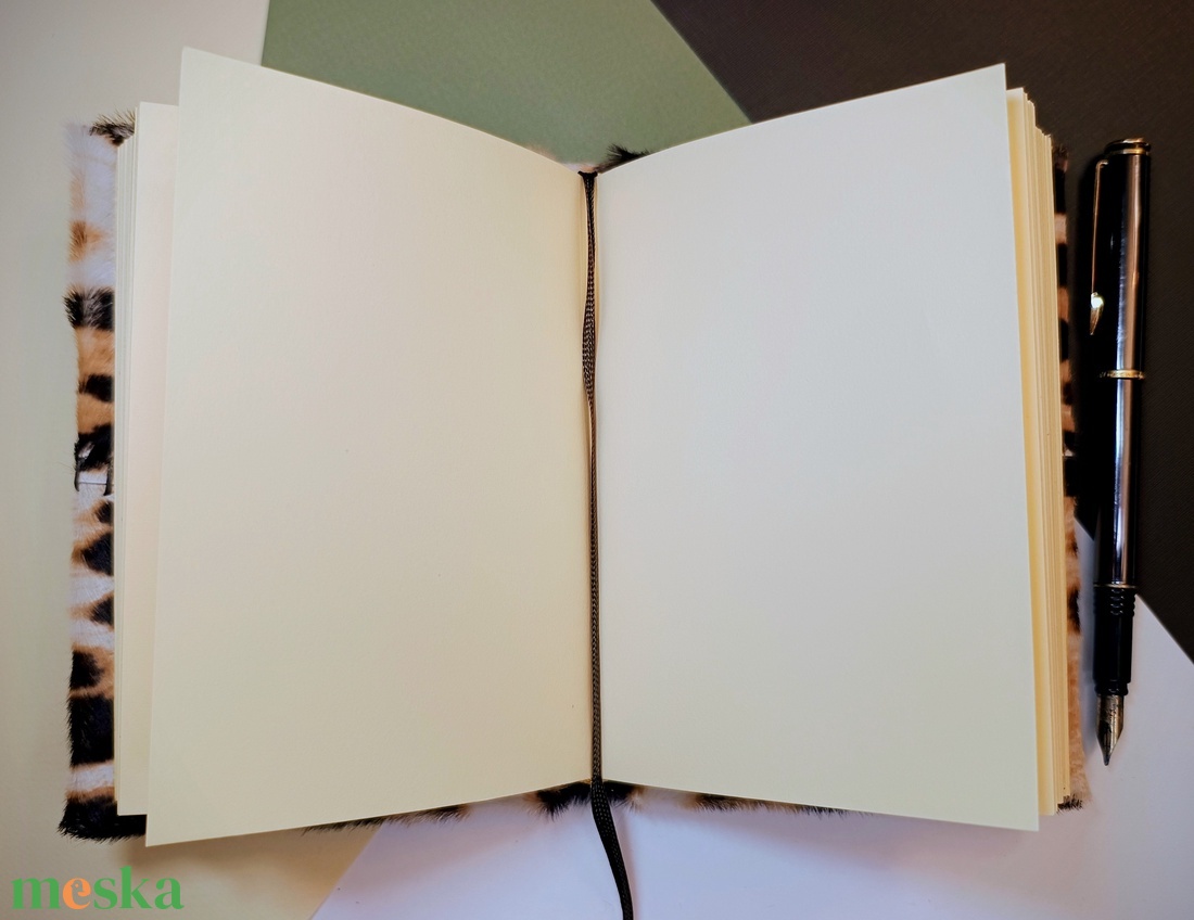 Vadmacska szőr-bőrkötsű napló A6 - otthon & életmód - papír, írószer - jegyzetfüzet & napló - Meska.hu Vadmacska szőr-bőrkötsű napló A6 - otthon & életmód - papír, írószer - jegyzetfüzet & napló - Meska.hu