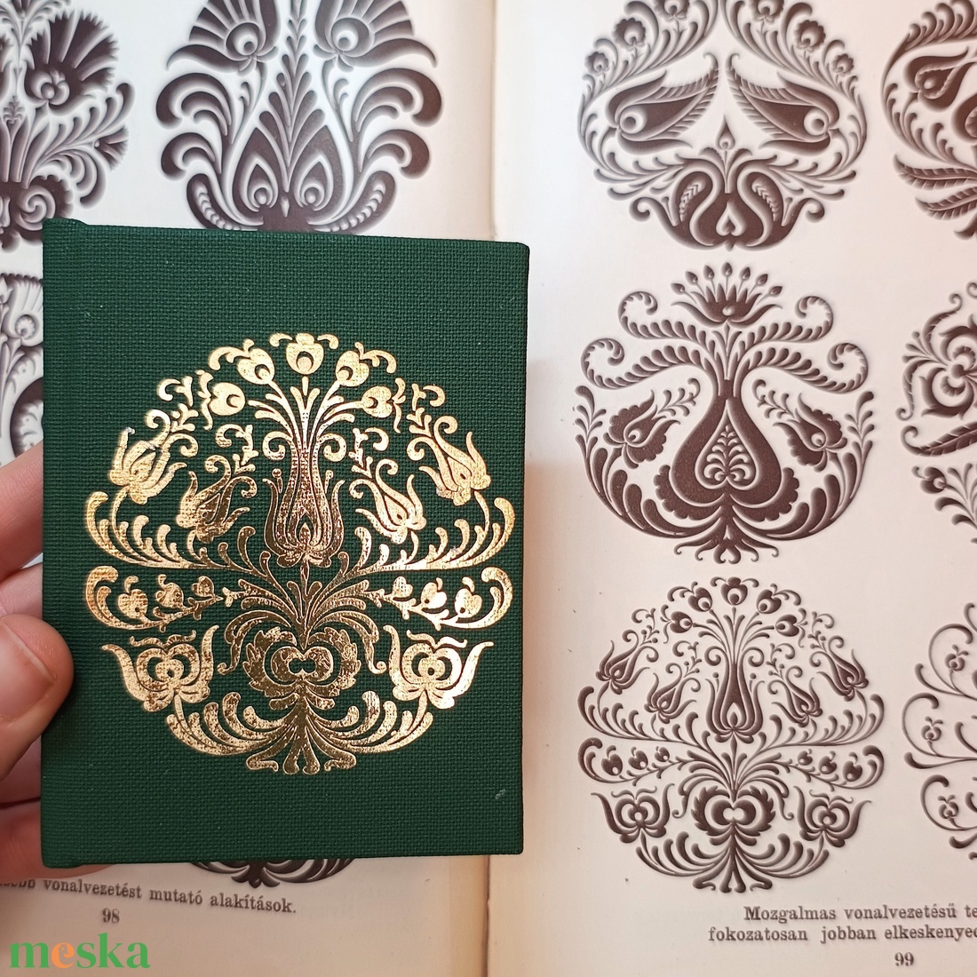 vászon borítású notesz arany népi mintával 7x9cm - otthon & életmód - papír, írószer - jegyzetfüzet & napló - Meska.hu