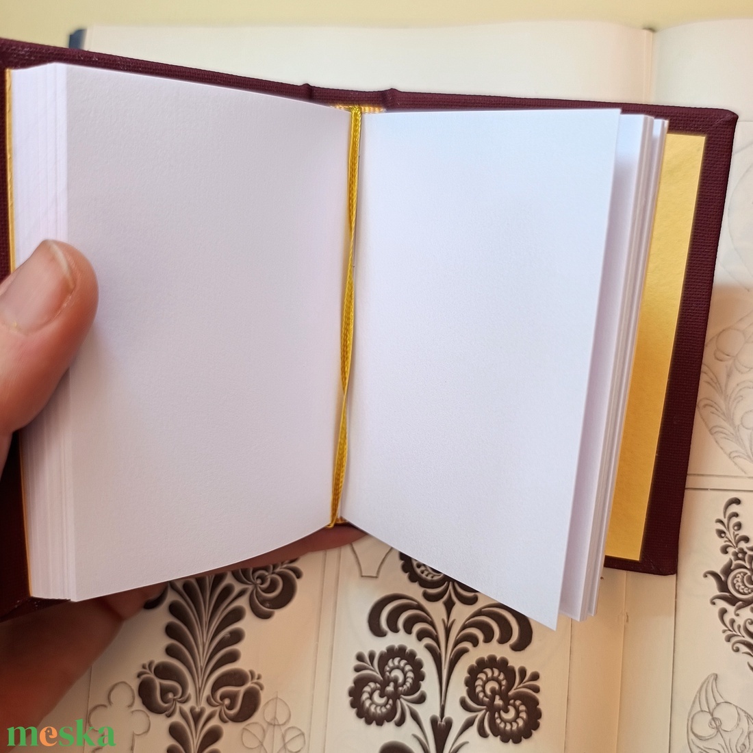 vászon borítású notesz arany népi mintával 7x9cm - otthon & életmód - papír, írószer - jegyzetfüzet & napló - Meska.hu