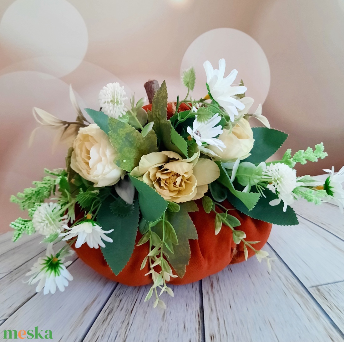 Textiltök virágokkal  - otthon & életmód - dekoráció - asztal és polc dekoráció - asztaldísz - Meska.hu